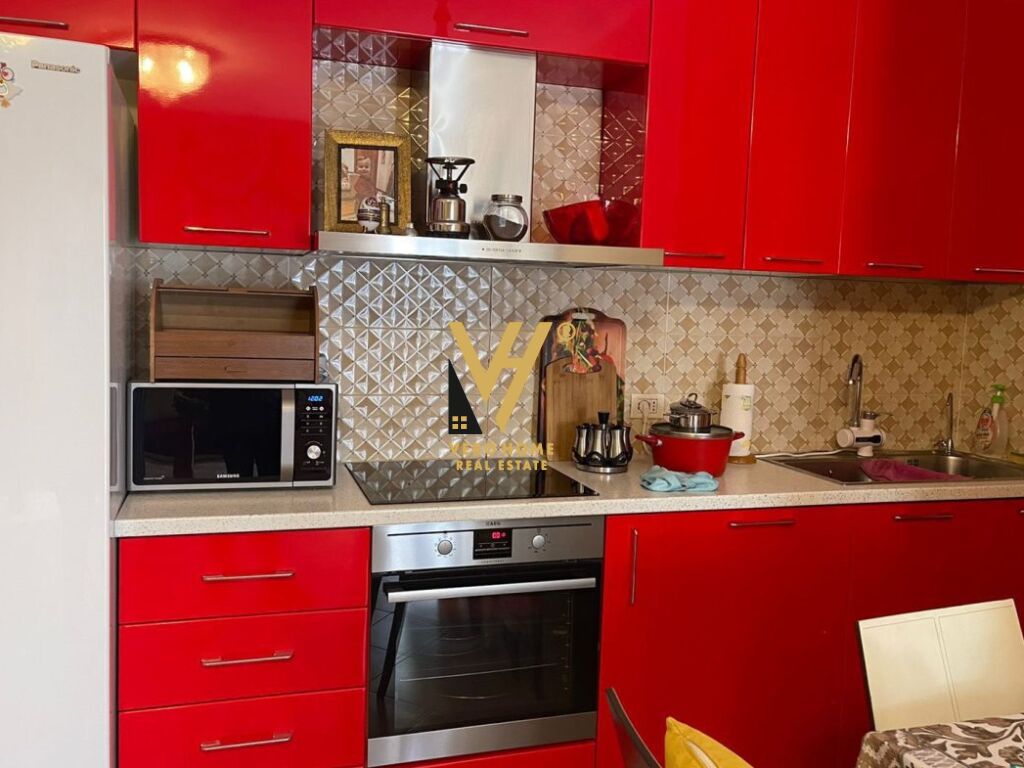 JEPET APARTAMENT 1+1+BLK ME QERA TE RRUGA E KOSOVAREVE 600 EURO 2