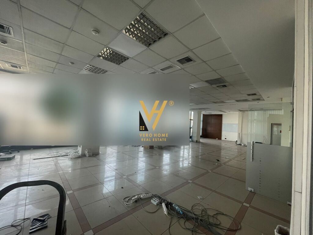 Jepet Ambient Biznesi me qera ne Selite 400 m2 3