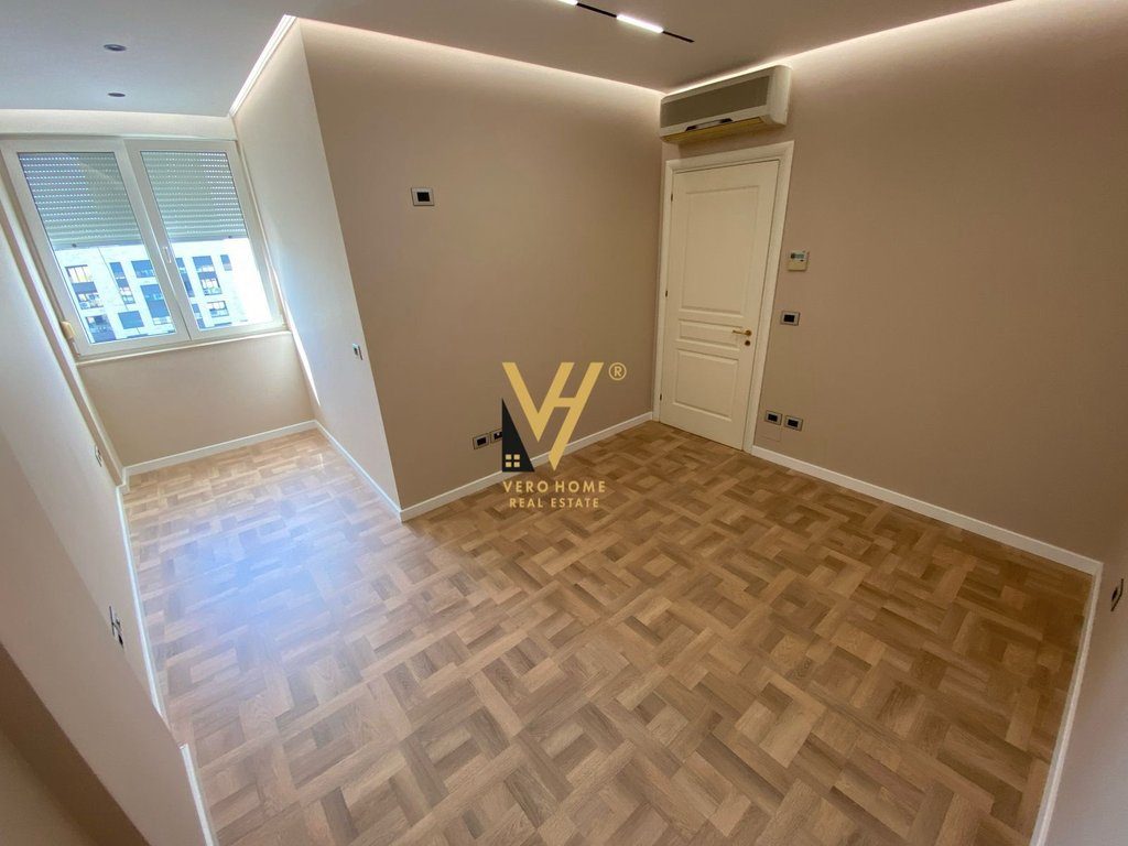 JEPET ZYRE 110 M2 ME QERA TE AMBASADOR 1, 1.800 EURO 3
