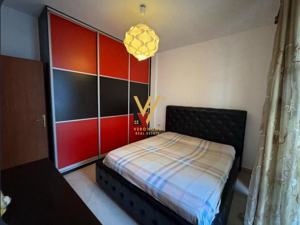 JEPET APARTAMENT 2+1+BLK ME QERA NE YZBERISHT 45.000 LEKE 3
