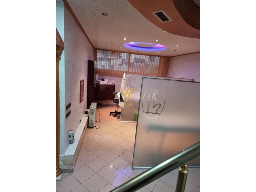 JEPET AMBIENT BIZNESI 150 M2 ME QERA TE MINE PEZA 120.000 LEKE 2