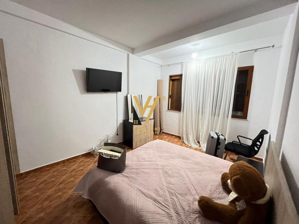 JEPET VILE 2 KATESHE ME QERA TE ALI DEMI,RR PASHO HYSA 1.500 EURO 3