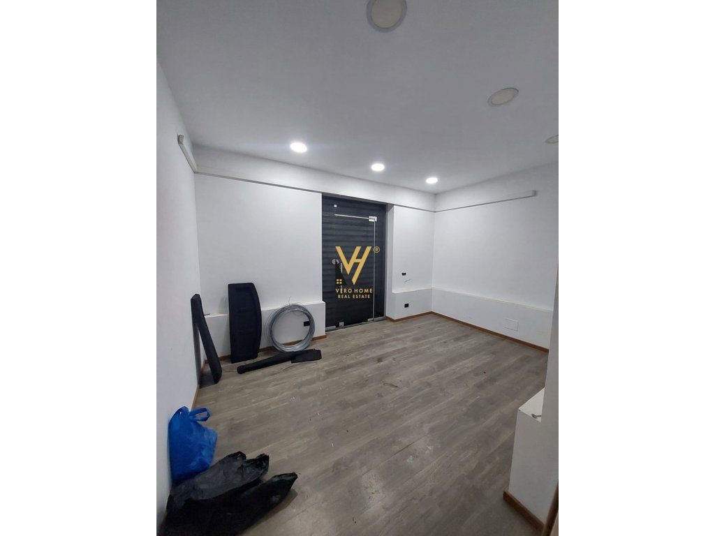 JEPET DYQAN 100 M2 ME QERA NE VASIL SHANTO 1.500 EURO 3