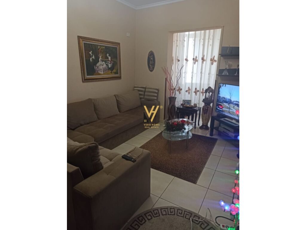 Shitet Apartament 2+1+ballkon te Rruga Petro Nini Luarasi 81 m2 2