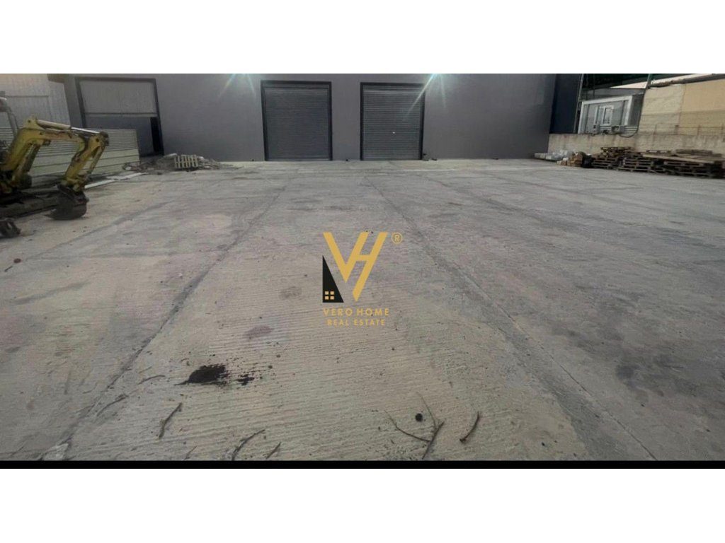JEPET KAPANON 1.250 M2 ME QERA NE VORE 120.000 LEKE