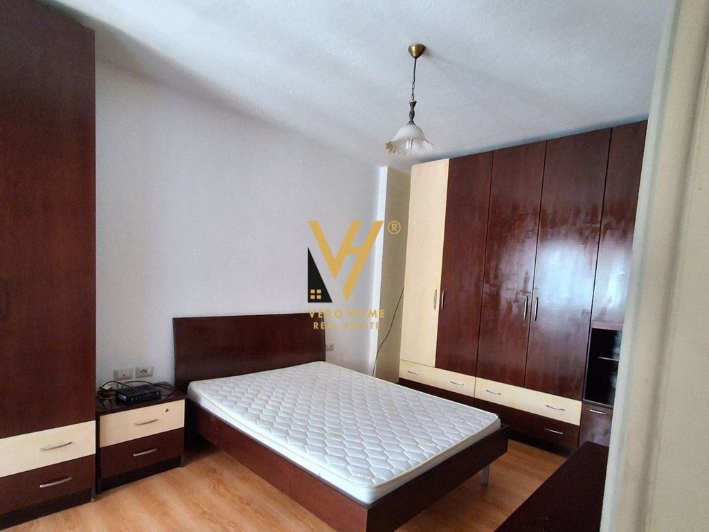 JEPET APARTAMENT 1+1+BLK ME QERA NE QENDER 600 EURO 3
