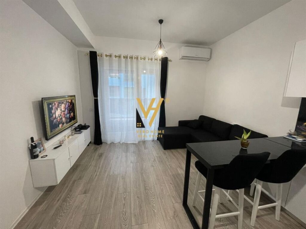 Jepet Apartament 2+1+ballkon me qera te Kompleksi Mangalem 75 m2 3
