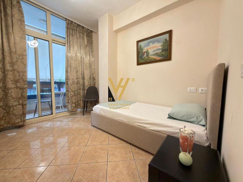 JEPET APARTAMENT 2+1+BLK ME QIRA TE RRUGA ELBASANIT 65.000 LEKE 4