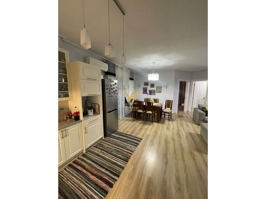 Shitet apartament 2+1+2 te Kopshti Zoologjik 113 m2 2