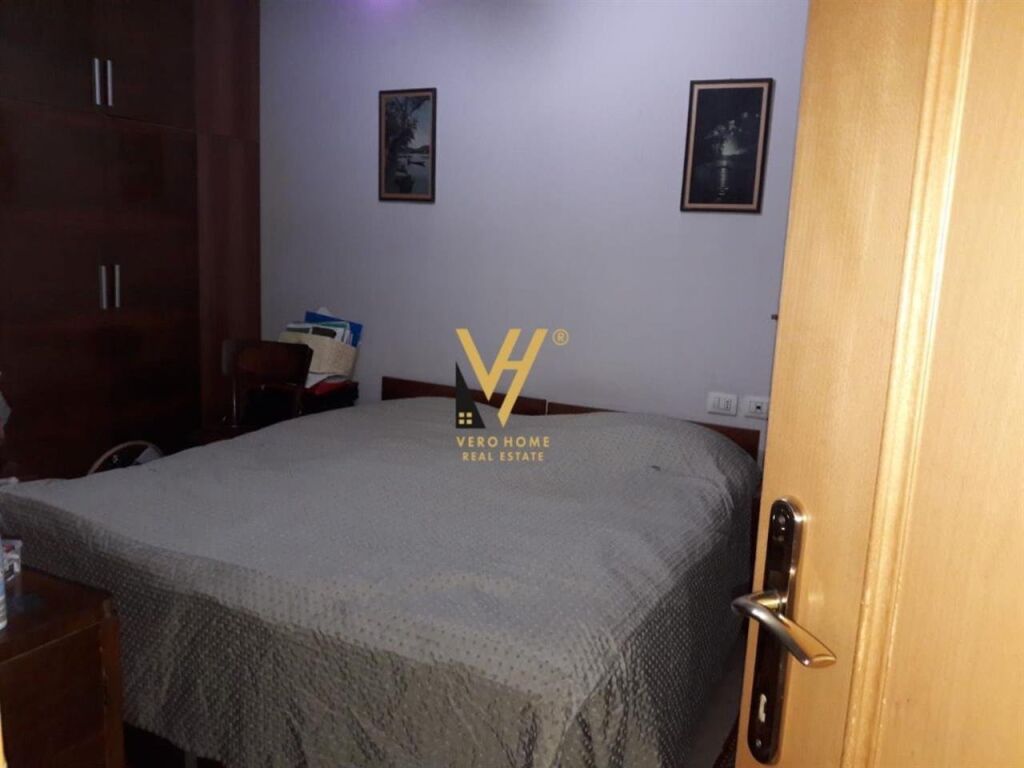 Jepet Apartament 2+1+2+ballkon me qera te Rruga Perlat Rexhepi 100 m2 2