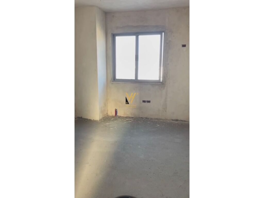 Shitet Apartament 2+1+2+ballkon ne Kamez 108 m2 3