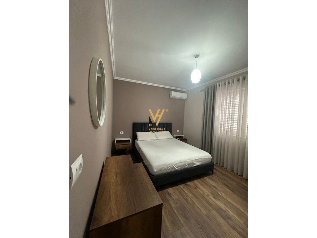 JEPET APARTAMENT 2+1+BLK ME QERA TE KOMUNA E PARISIT 80.000 LEKE 3