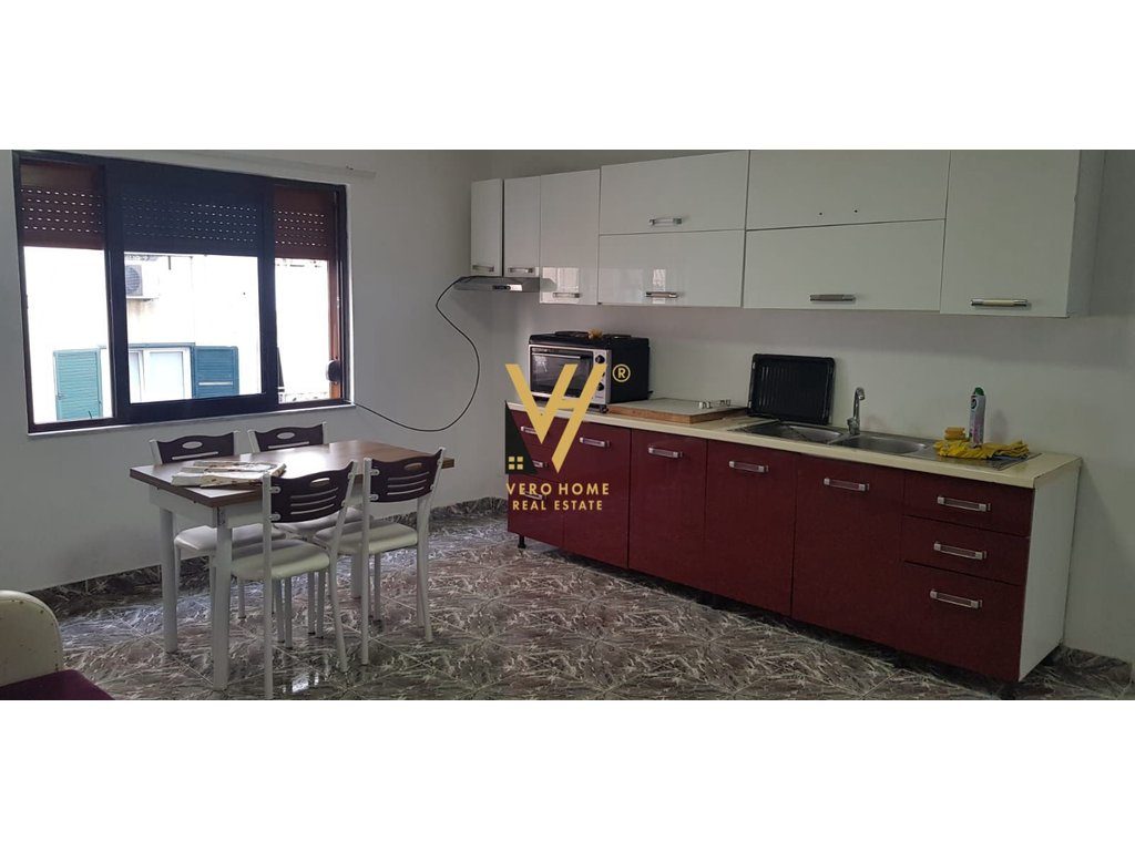 JEPET APARTAMENT 2+1+BLK ME QERA TE SHESHIT WILLSON 60.000 LEKE