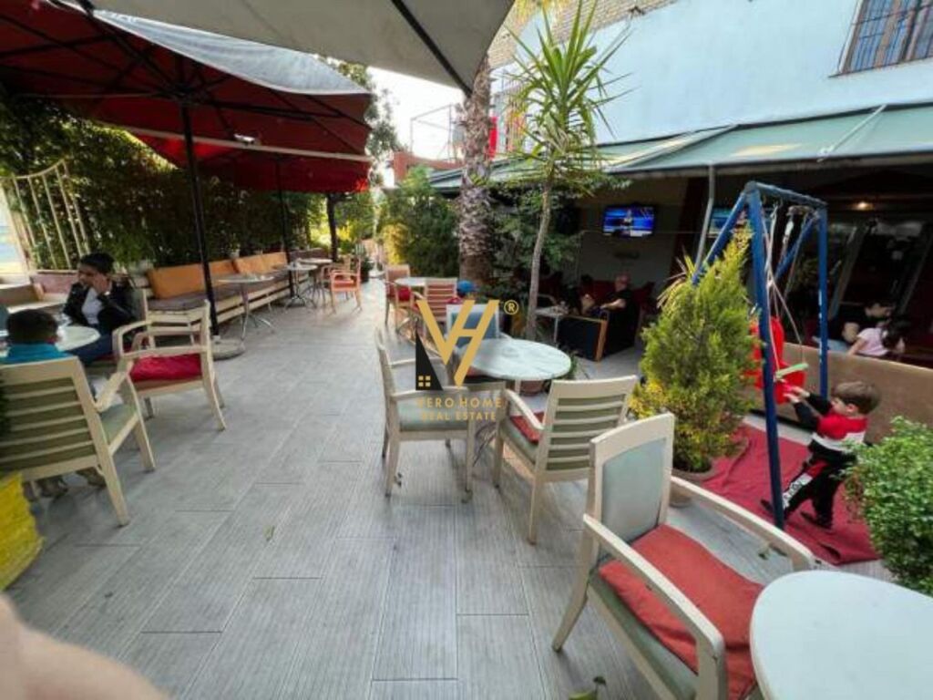 Shitet ambjent biznesi 220 m2, Te Rruga Ali Shefqeti,Shkoze 4