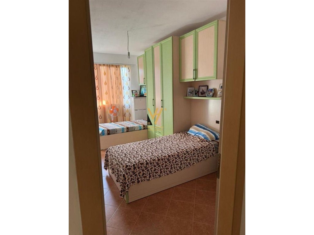 JEPET APARTAMENT 2+1+BLK ME QERA TE FRESKU 420 EURO 4
