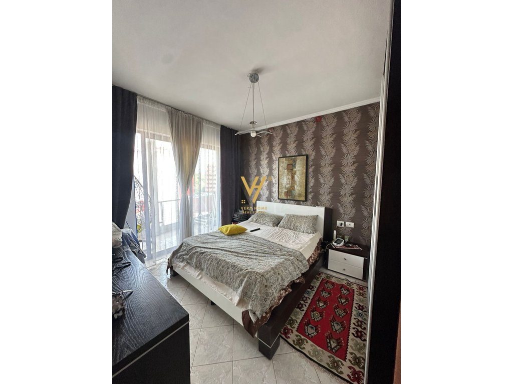 JEPET APARTAMENT 1+1+2BLK TE RRUGA E KOSOVAREVE 700 EURO 4