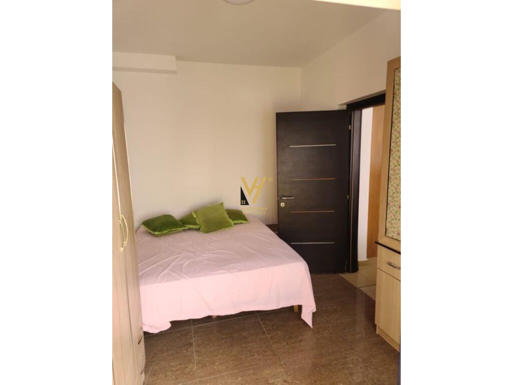 Shitet Apartament 2+1+2+ballkon te Unaza e Re 110 m2 4