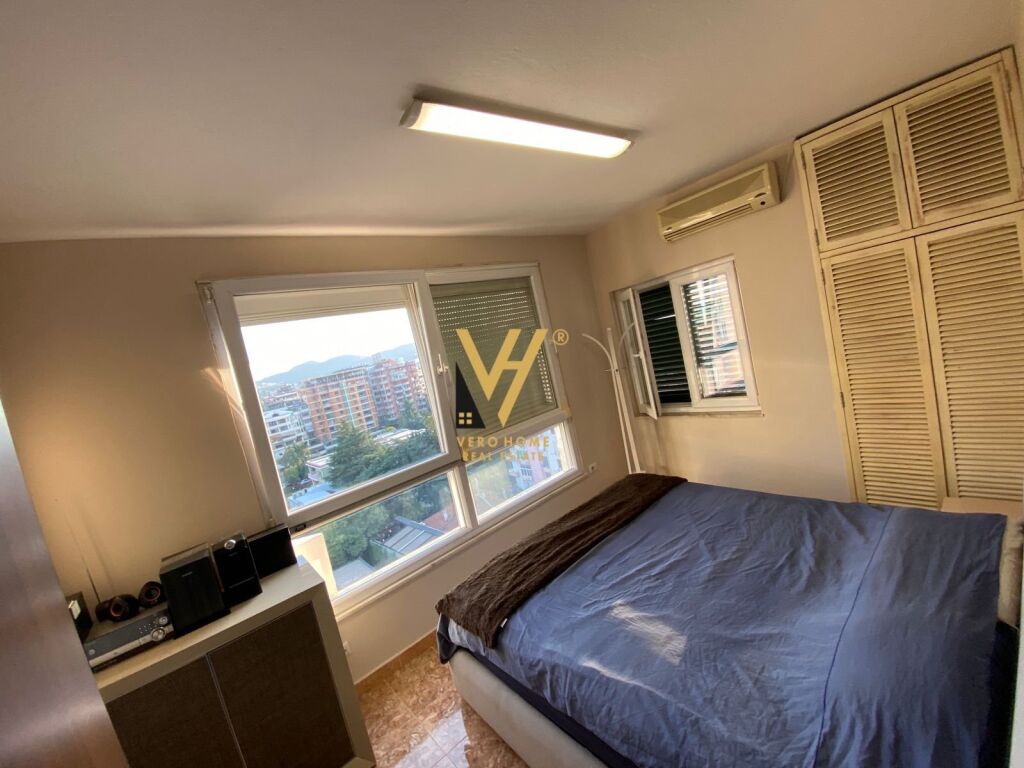 Jepet Apartament 2+1+Verande me qera te Sky , Bllok 145 m2 3