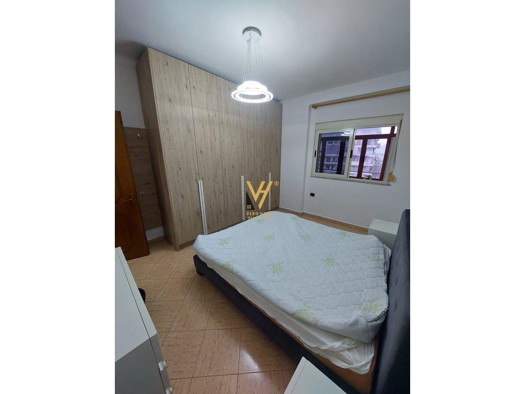 JEPET APARTAMENT 1+1+BLK ME QERA TE KODRA E DIELLIT 50.000 LEKE 2