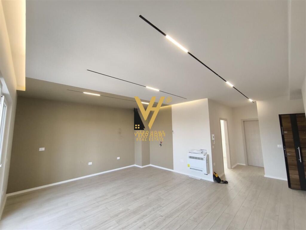 JEPET ZYRE 66 M2 ME QERA TEK RIVER REZIDENCE, UNAZA E RE 550 EURO 2