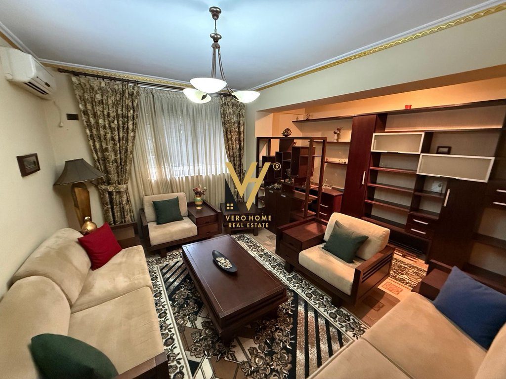 JEPET APARTAMENT 2+1+2 ME QERA NE ISH BLLOK 1.500 EURO 3