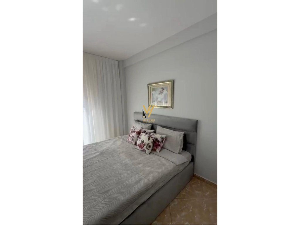 JEPET APARTAMENT 1+1+BLK ME QIRA TE LIQENI I THATE 50.000 LEKE 3