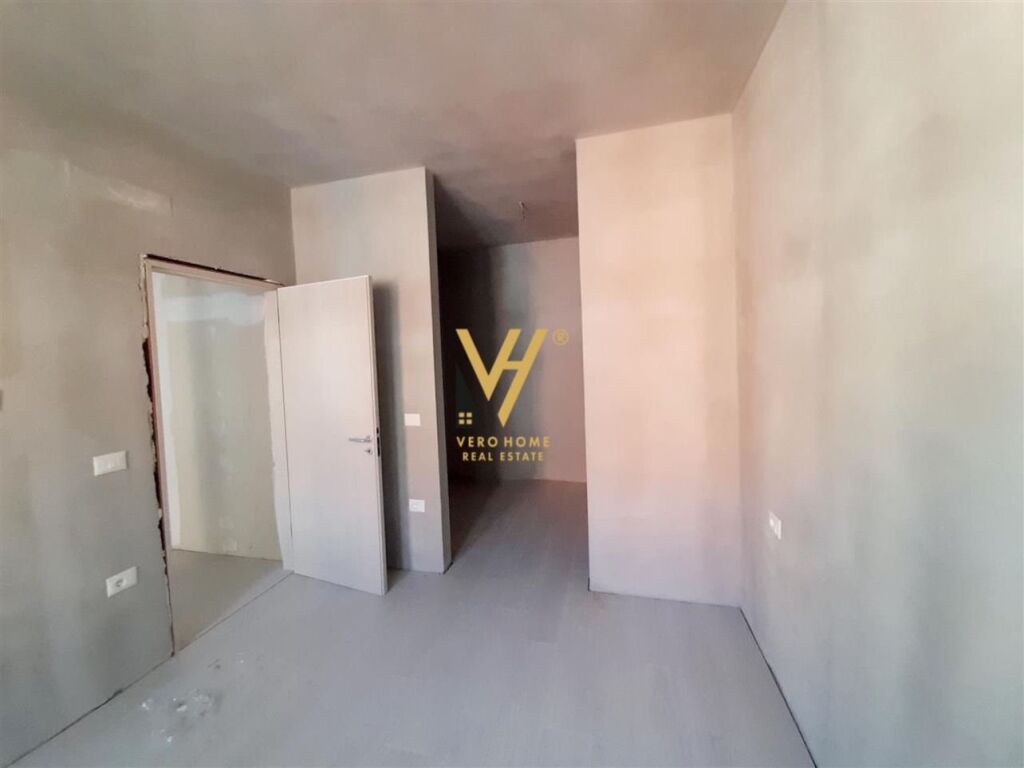 Jepet Zyre me qera te Riverside Rezidence 67 m2