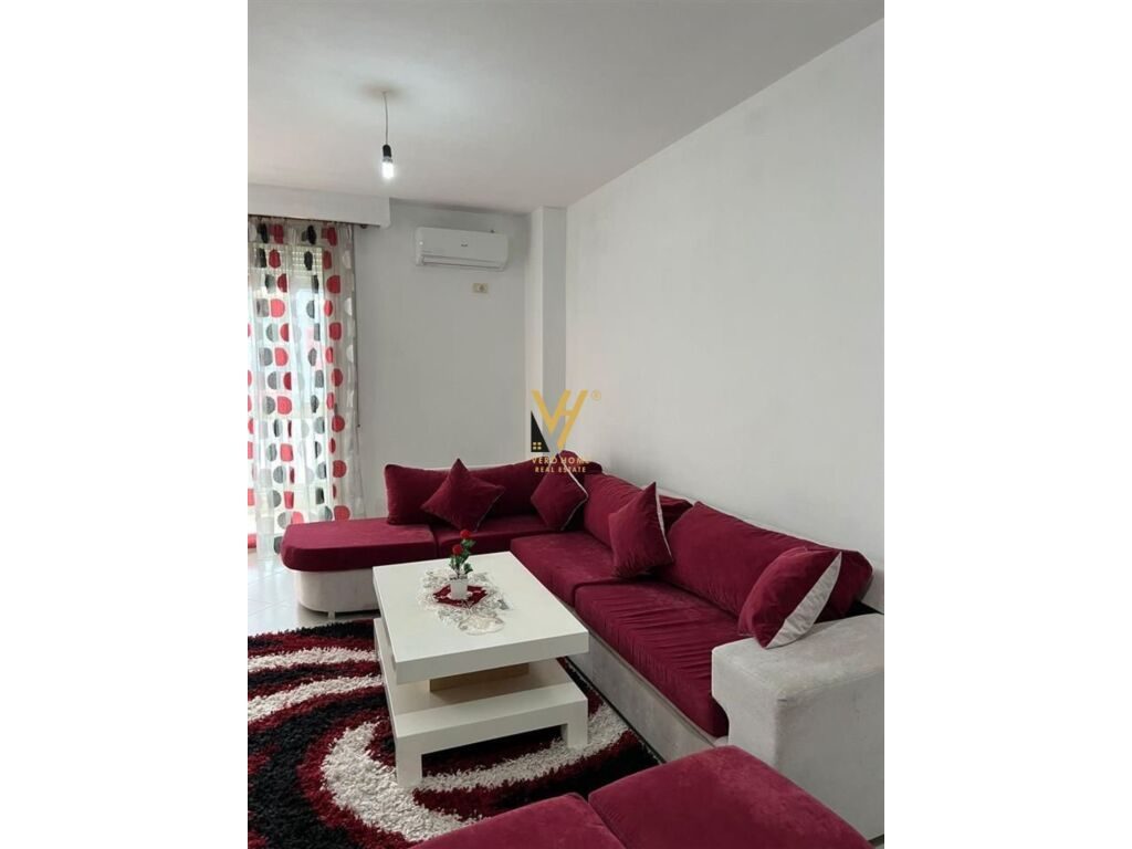 Shitet Apartament 2+1+2+ballkon te Unaza e Re 116 m2