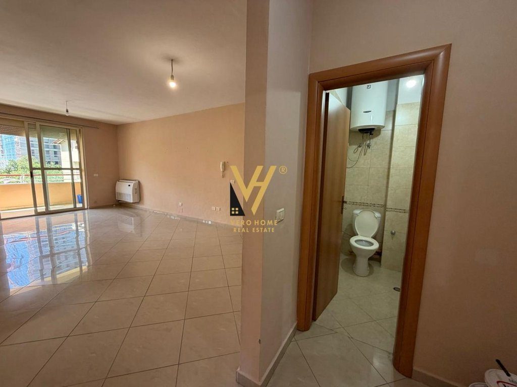 SHITET APARTAMENT 2+1+2+BLK TE KOMUNA E PARISIT 250.000 EURO 2
