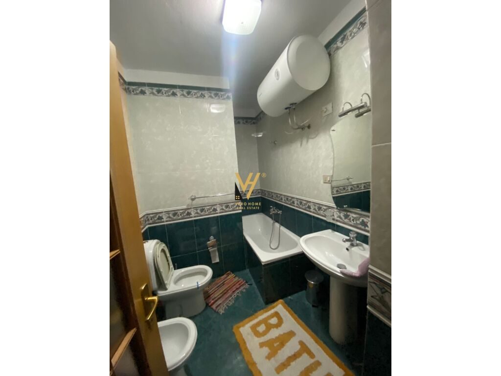 Jepet Apartament 2+1+2+ballkon me qera te Sheshi Willson , Bllok 100 m2 4