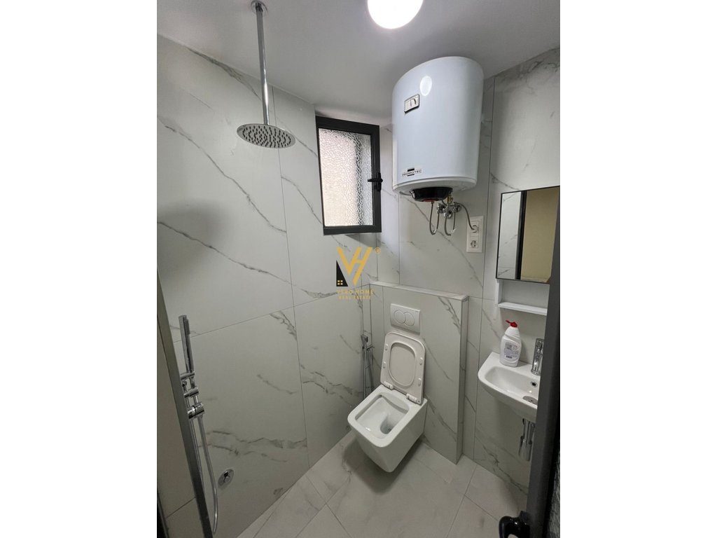 JEPET APARTAMENT 1+1 ME QIRA TE SHKOLLA E BASHKUAR 40.000 LEKE 3