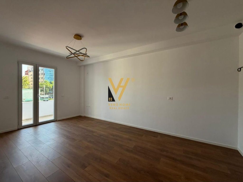SHITET APARTAMENT 1+1+ BLK TE RR.DRITAN HOXHA 128.000 EURO
