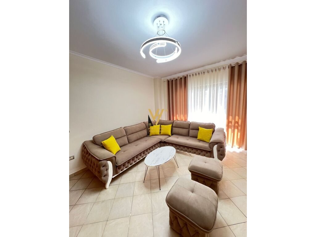 Jepet Apartament 2+1+ballkon me qera ne Fresk 115 m2 2
