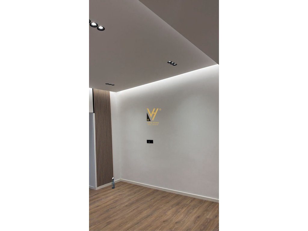 JEPET ZYRE 60 M2 ME QIRA TE KOMUNA E PARISIT 55.000 LEKE 3