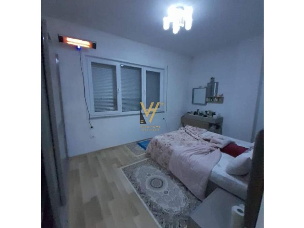 Shitet apartament 4+1+2 te te Liqeni Artificial 172 m2