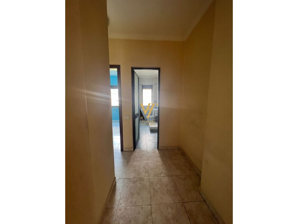 Jepet Apartament 3+1+2 me qera ne Bllok 109 m2 2
