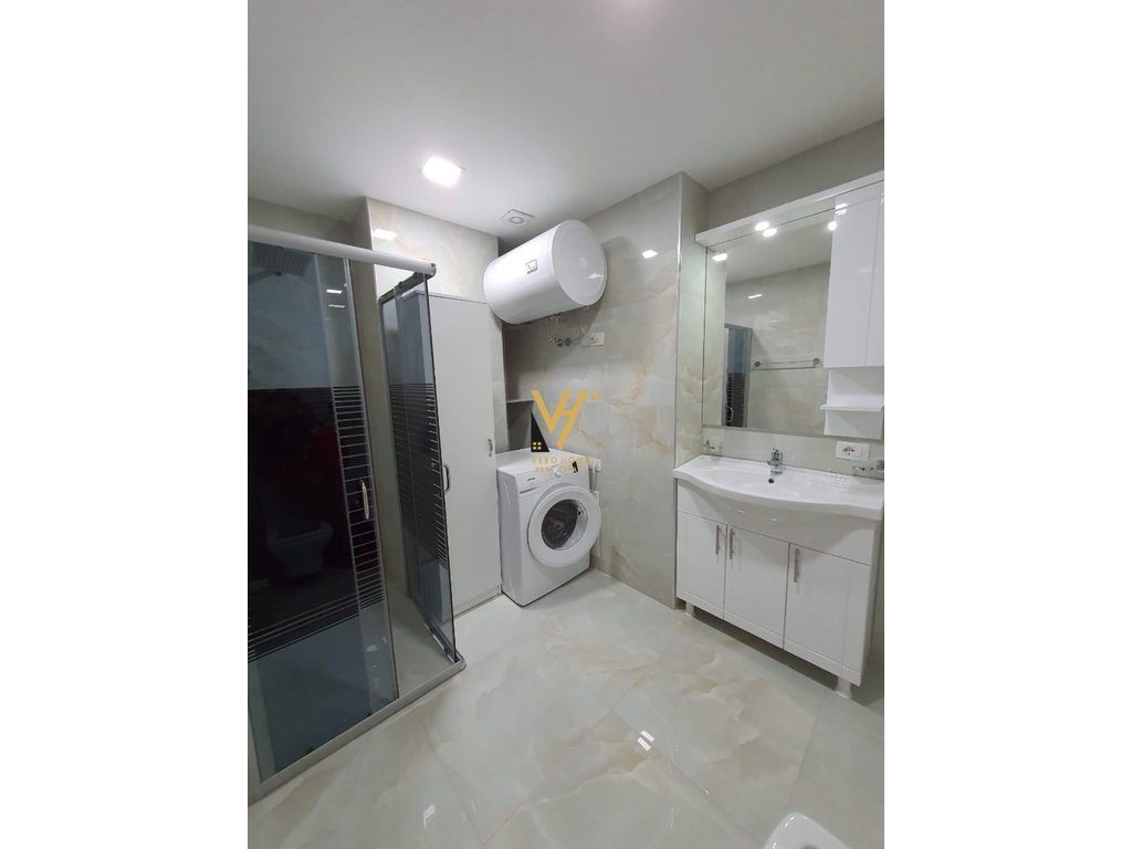 JEPET APARTAMENT 1+1 ME QERA TEK KONGRESI MANASTIRIT 35.000 LEKE 4