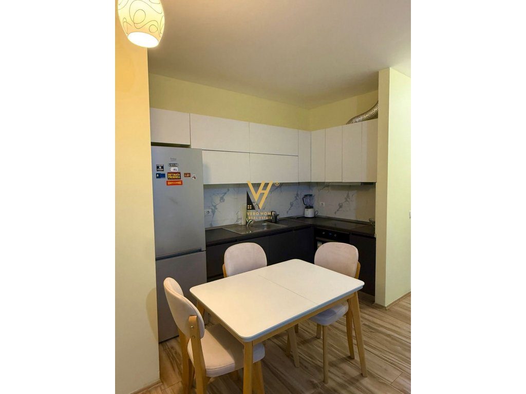 JEPET APARTAMENT 2+1+2+BLK ME QIRA TE FIORI DI BOSCO 750 EURO 2