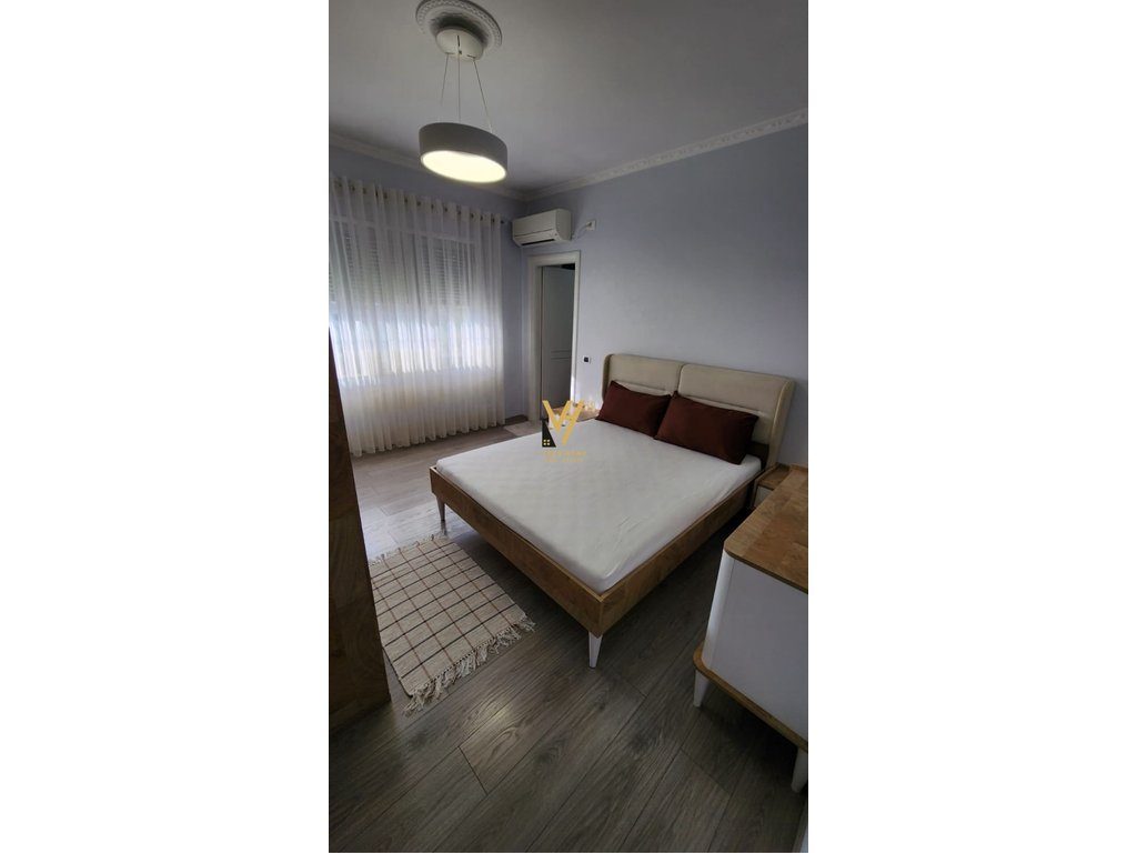 JEPET APARTAMENT 3+1+2 ME QERA TE KOPESHTI ZOLOGJIK 1.500 EURO 3