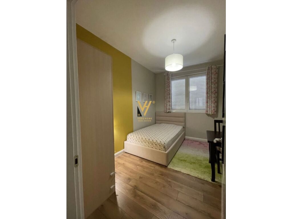 Jepet Apartament 2+1+ballkon me qera te Rruga Bardhyl 83 m2 4