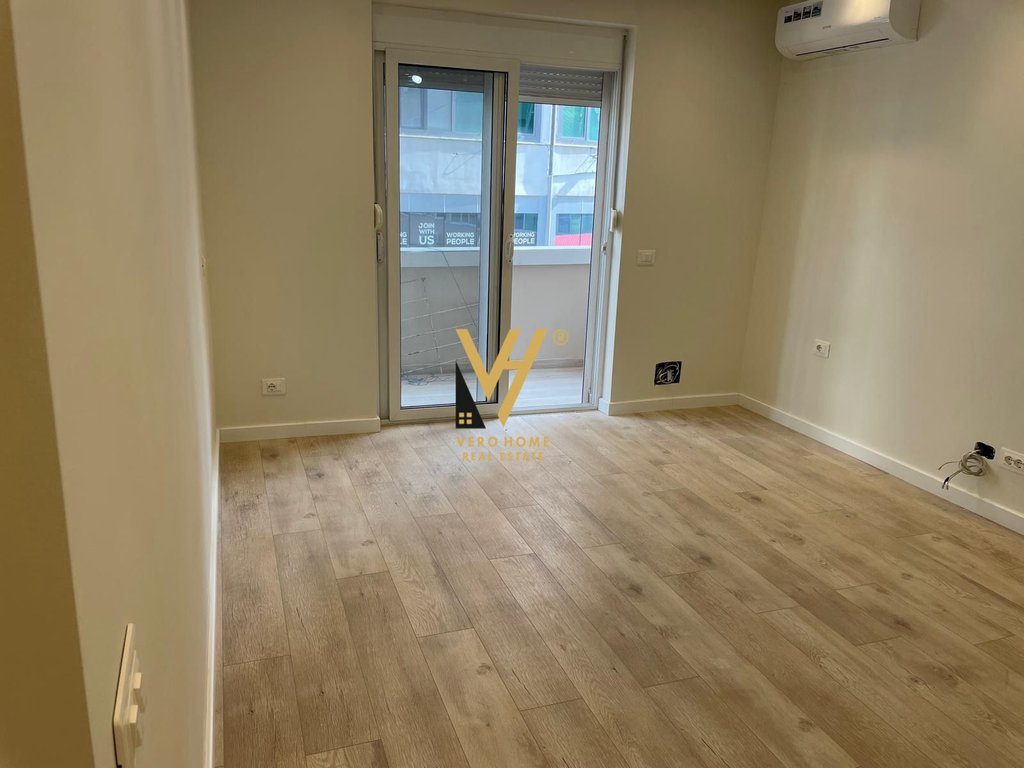 JEPET ZYRE 110 M2 ME QIRA TE 9 KATESHET 120.000 LEKE