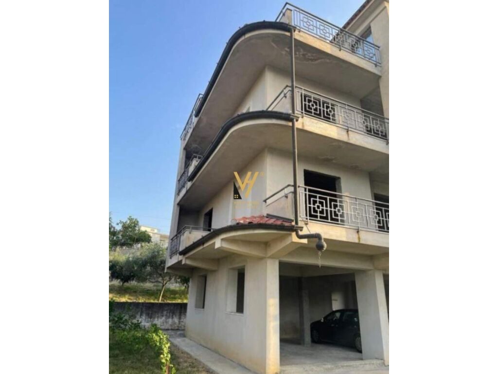 Shitet vile kater kateshe te Rruga Luigje Gurakuqi 750 m2 4