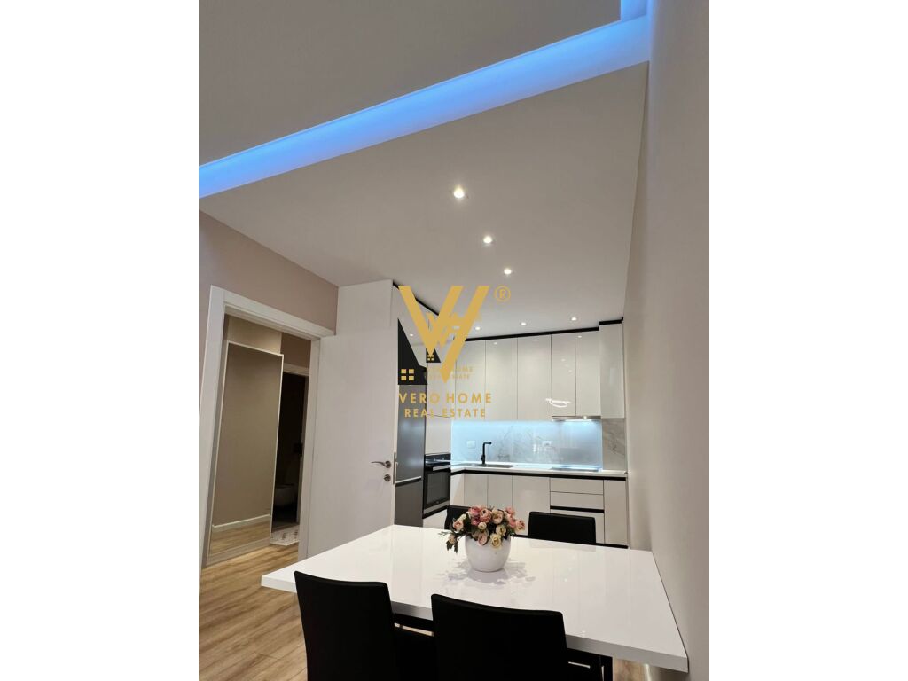 JEPET APARTAMENT 1+1 ME QERA TE KOMUNA E PARISIT 900 EURO 2