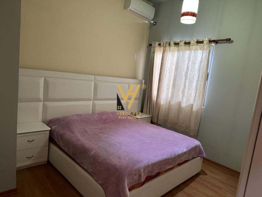 Jepet Apartamen4+1+2 me qera te Bulevardi i Ri 200 m2 3