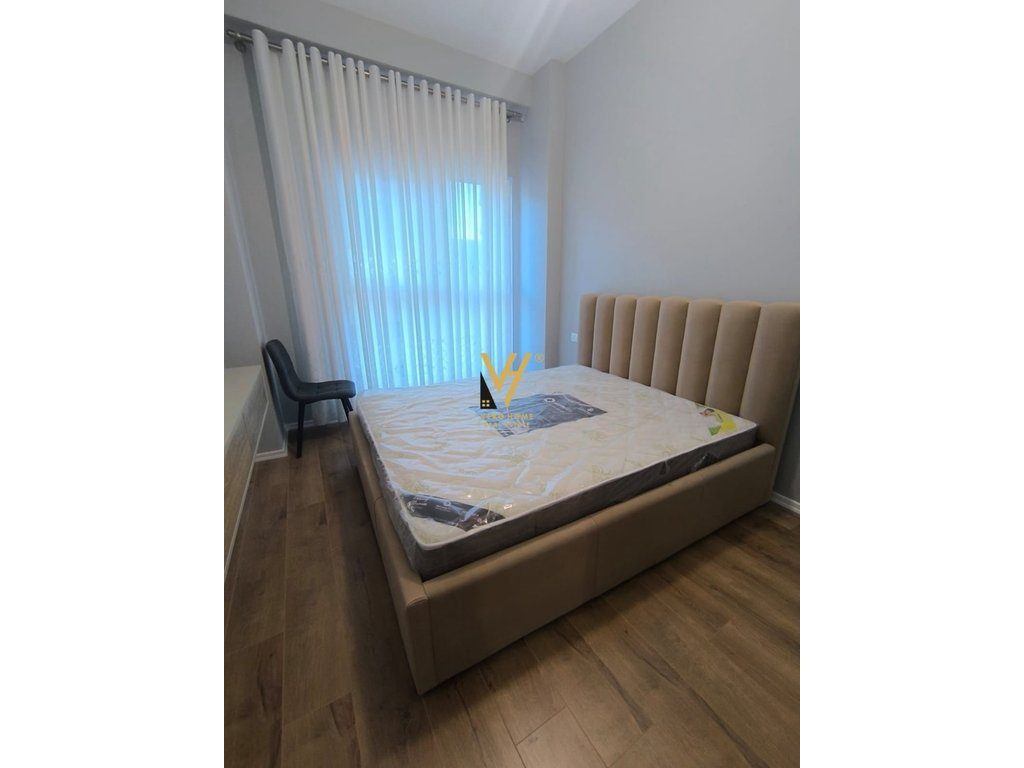 JEPET APARTAMENT 1+1+BLK ME QIRA TE AURA, LAPRAKE 600 EURO 4