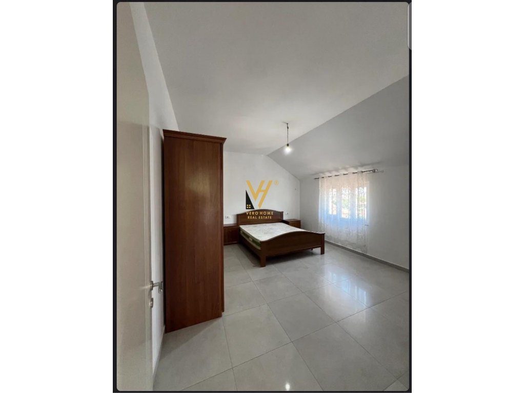 JEPET APARTAMENT 2+1+BLK ME QIRA NE YZBERISHT 400 EURO 3