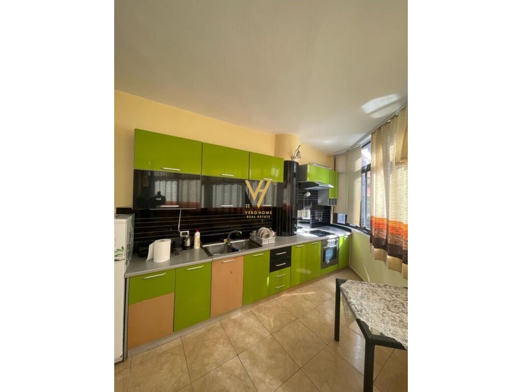 Jepet Apartament 1+1+ballkon me qera te Rruga e Dibres 70 m2 3