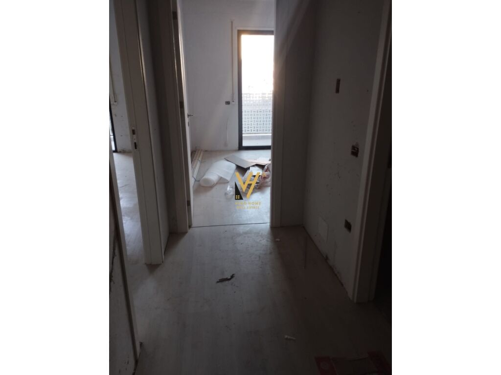 Jepet Zyre me qera te Asl, te Rruga Kongresi i Manastirit 69 m2 3
