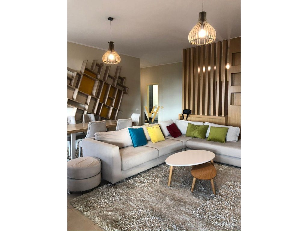 SHITET APARTAMENT 4+1+2+VERANDE TE KOPSHTI ZOOLOGJIK 550.000 EURO