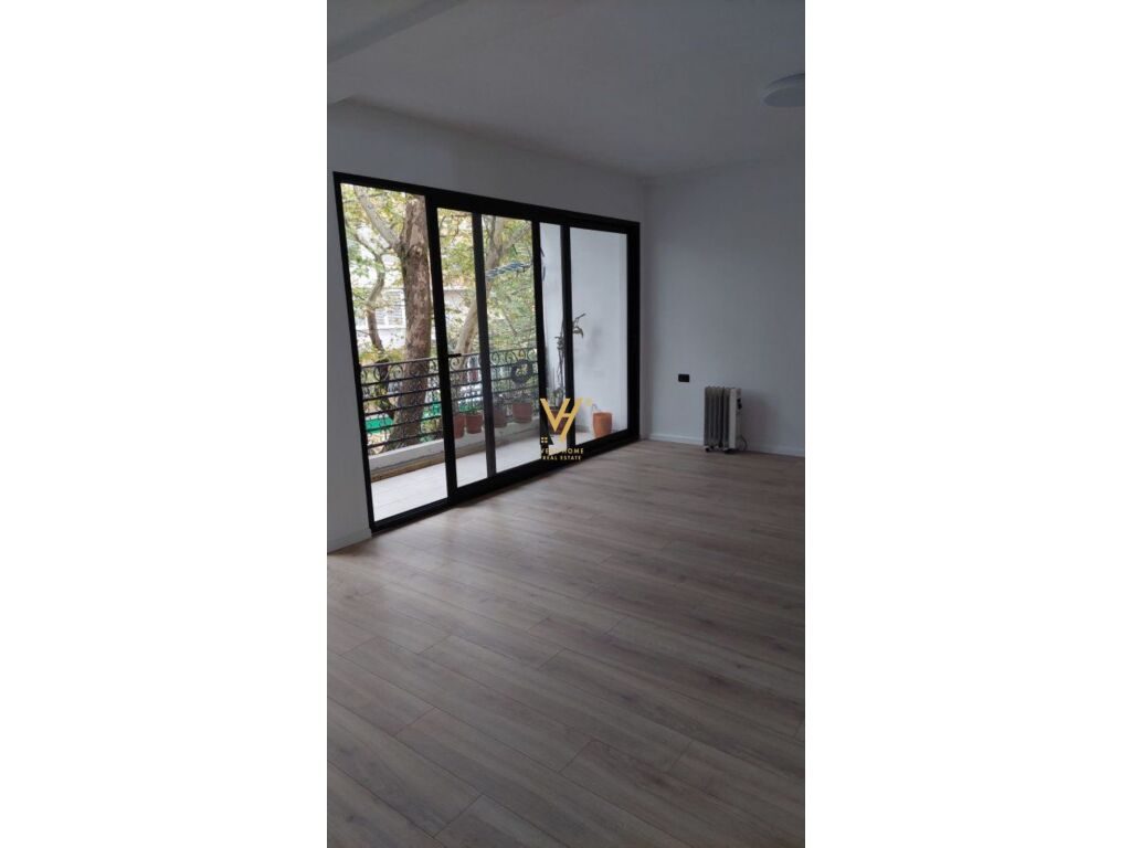 Jepet Zyre me qera te Myslym Shyri 120 m2